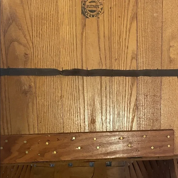 Basketville Putney Vermont Vintage Rustic Tan Woven Storage Picnic Basket - Picture 7 of 16